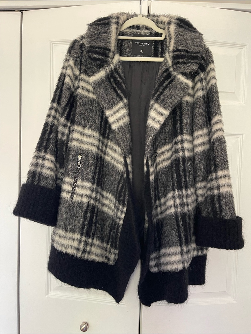 Italian Designer Alpaca Wool Cardigan coat Black & White